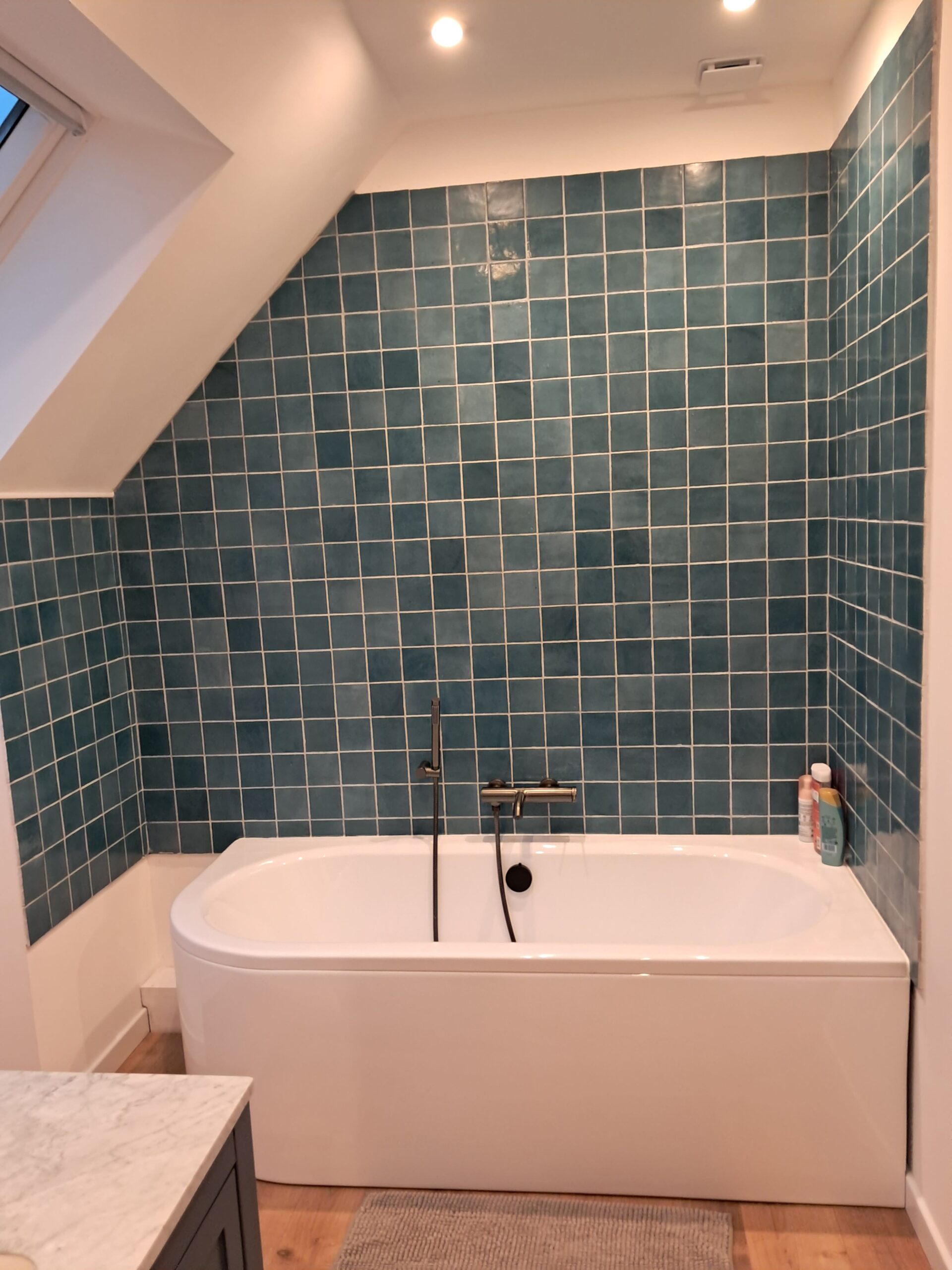 Baignoire dans un comble déjà aménageable en indre et loire